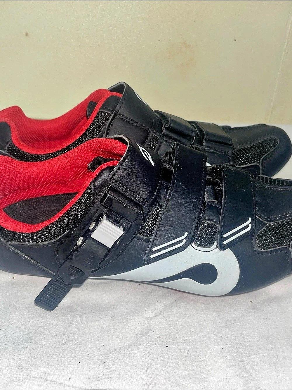 Peloton Original Cycling Shoes Black & White US 9.